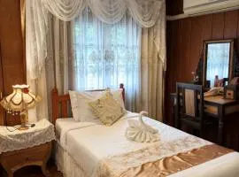 The Niceprirom Lace House