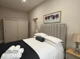 Super Luxurious Hillsborough Serviced Apartments