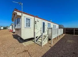 Great 6 Berth Caravan, Perfect For A Beach Holiday In Hunstanton Ref 13007L