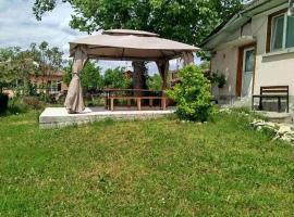 Стаи за гости VIVIA, hotel v destinaci Veliko Tărnovo