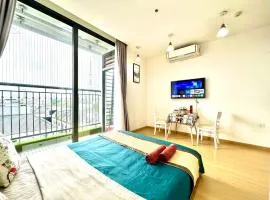 Premium Luxury Stu Apartment with Beautiful Skyline at Vinhomes Green Bay Hanoi