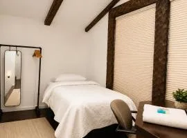 Relaxing Private Room