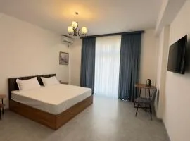 Humor Hotel