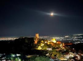 Hotel Castle View – hotel w mieście Kruja