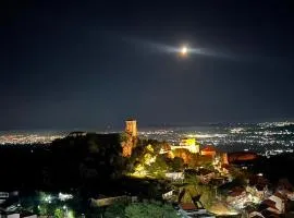 Hotel Castle View