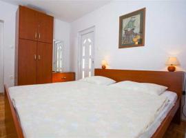 Family Apartments Marita, three-star hotel in Makarska