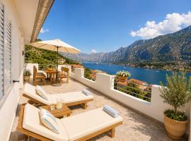 House with big terrace and beautiful sea view, Hotel in Kotor