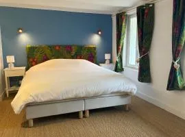 Appartement 80 M de la plage plein centre,parking privé
