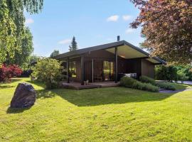 FY348-Svendborg-Storkenaebsvej-1: Svendborg şehrinde bir otel