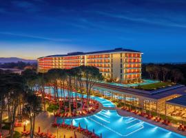 Trendy Perge Resort & Suites，Aksu的飯店