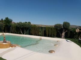 Villa CarlaSophia, hotel u gradu Calasparra