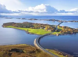 Storlauvøya The Atlantic Ocean Road