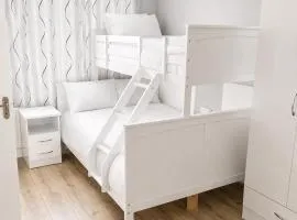 Westport Town Centre Budget Rooms