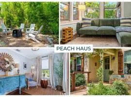 Peach Haus - Hot Tub & Fire Pit