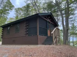 Rivers Edge Cabins - Tranquil Nook