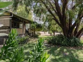 Charming three bedroom cottage near beaches and wineries