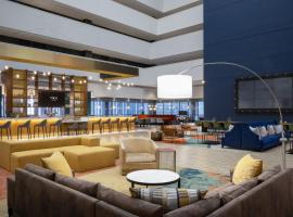 voco Chicago Downtown - Riverwalk by IHG, hotel in Chicago