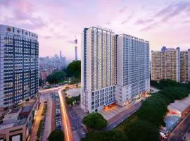Baogeli Landmark Cloud Hotel -Canton Tower Pazhou Convention and Exhibition Center Flagship Branch