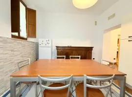 SE286 - Senigallia, confortevole quadrilocale in pieno centro con corte esclusiva