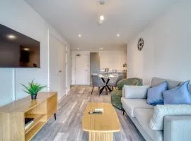 Manchester, Eccles 2 bedroom & 1 bedroom apartments, close to old Trafford, Salford, Manchester, Heaton park