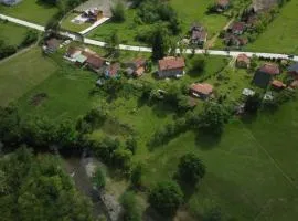 Vikendica Nik