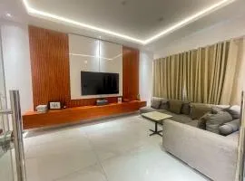 Fully Furnished 4 Bedroom Apartment