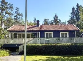 7 person holiday home in GRISSLEHAMN-By Traum
