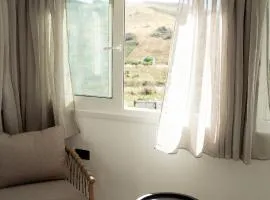 Athos Retreat - Birds Nest Suite