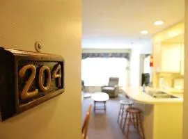 Inns of Waterville Valley 204 One Bedroom Condo at Inns of WV
