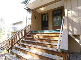 Windsor Hill E53 WV Updated Pet Friendly Windsor Hill Condo