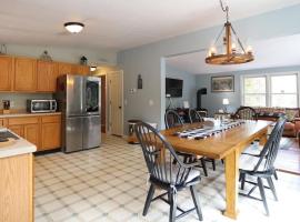 Bog Road 76 Campton Cozy Private Single Family Home in Campton – hotel w mieście Campton
