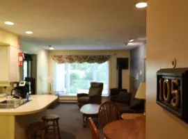 Inns of Waterville Valley 105 One Bedroom Garden Level Unit at Inns of WV