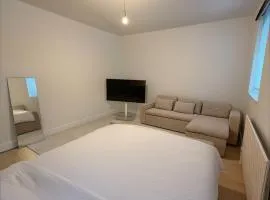 Executive modern rooms SouthEast London