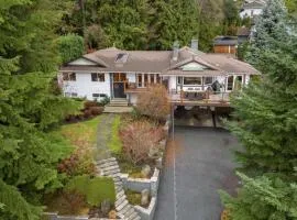 Cozy North Shore Retreat with Fireplace & Patio