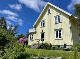 4 star holiday home in HINDÅS