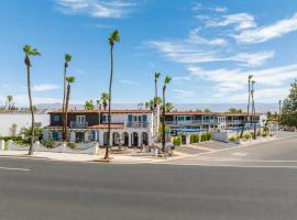 Mykonos Desert Suites, hotel in Palm Springs