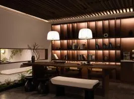 Zhike·Xing Hotel (Jiefangbei Pedestrian Street Store)
