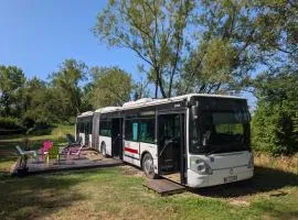 Magnifique bus insolite avec jacuzzi