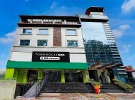 Super Townhouse Oak ONGC Crossway Formerly Hotel Gold Stone Comfort