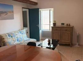 Appartement 4 personnes proche port et marché, arrivée autonome