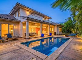 Tiki Villa Poipu 5Bd Pool & AC Sleeps 16, hotell i Koloa