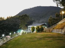 Aranya wood resort, ξενοδοχείο σε Pithorāgarh