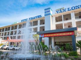 Khách sạn Vân Long, hotel v destinaci Quang Hanh