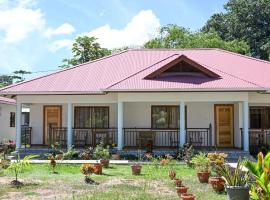 La Maison Figaro Guest House - Spacious Island Stay in La Digue: La Réunion şehrinde bir otel