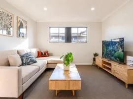 Golden Homestead – Park Ridge 4B Comfort Retreat