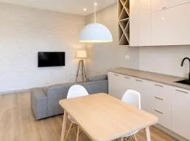 Spacious Vake 2-Bedroom, Big Balcony & Parkside