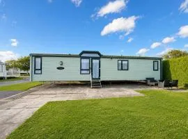 Lovely 4 Berth Caravan At Southview Holiday Park Ref 33001L