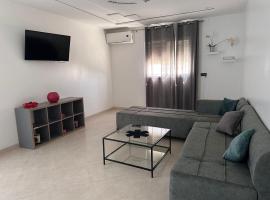 Appartement cocooning à saidia proche toutes commodités、サイディアのホテル
