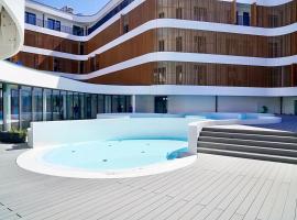 Baltic Waves Resort by Baltic Home、ミエンジズドロイェのホテル