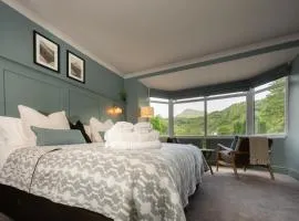 Tyn-y-Coed Inn